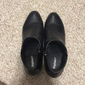 Women’s Sophie17 booties